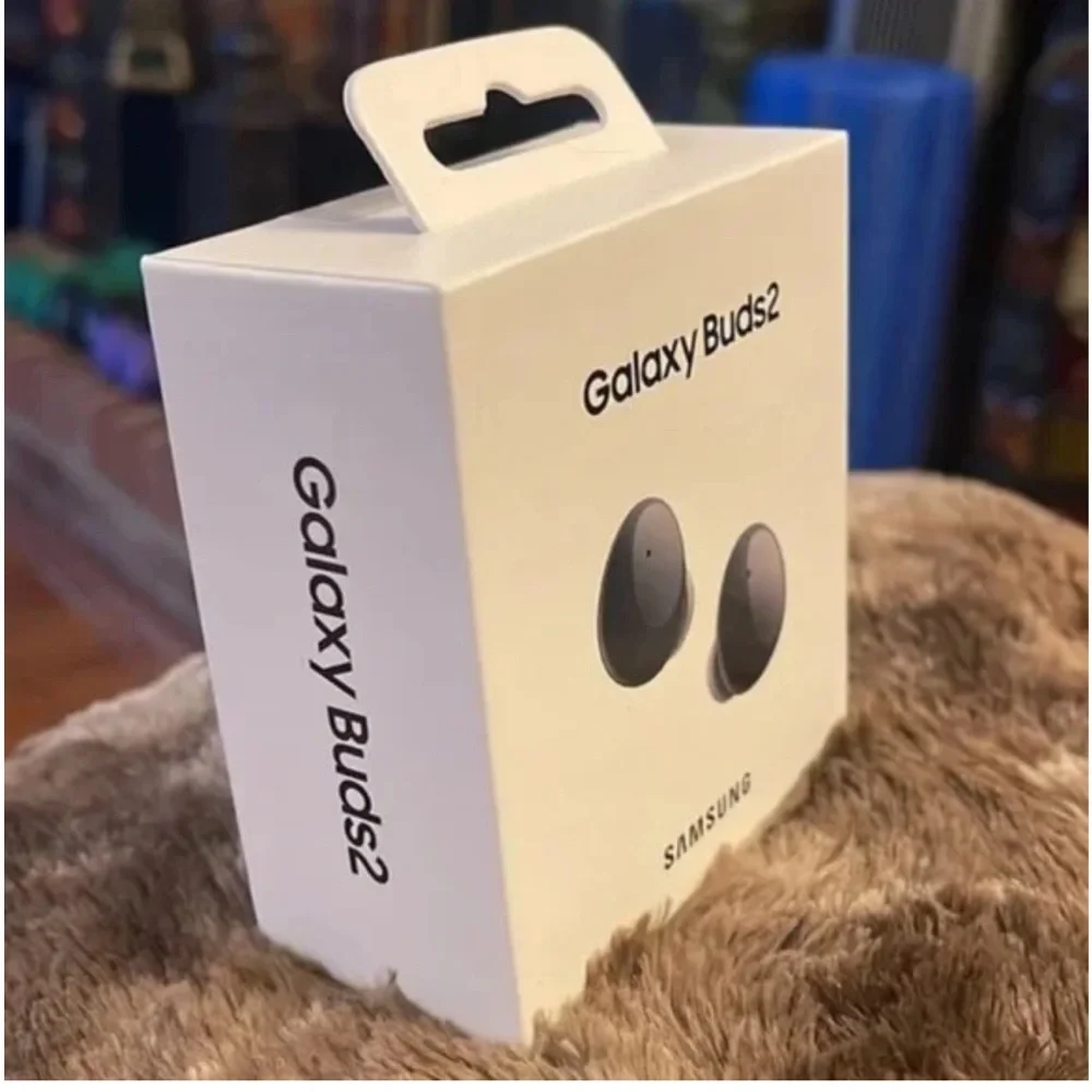 WOW POSHMARK - NWT Samsung Galaxy Buds2